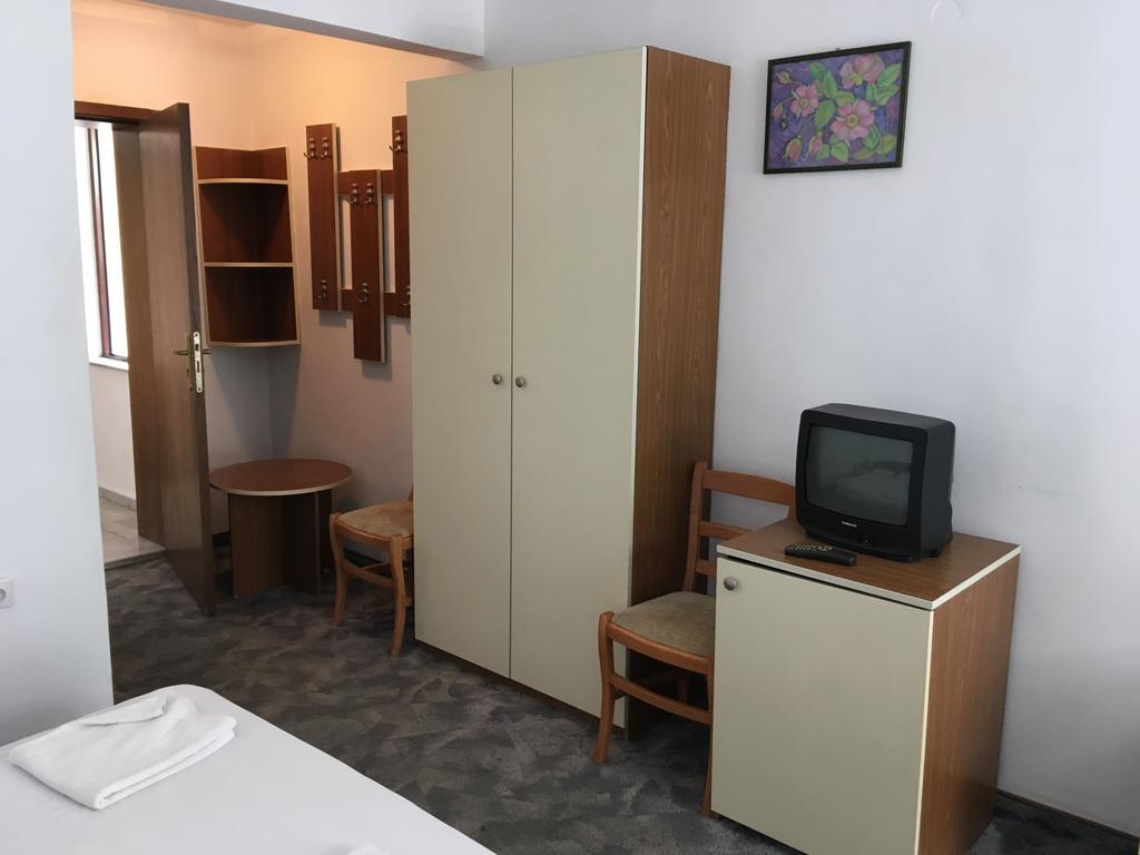 Hotel Corona سفيتي فلاس المظهر الخارجي الصورة